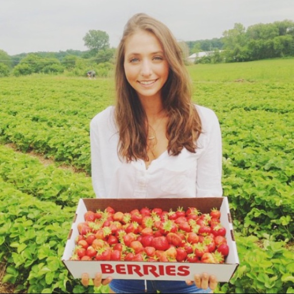 Meet your Posher, Natalie